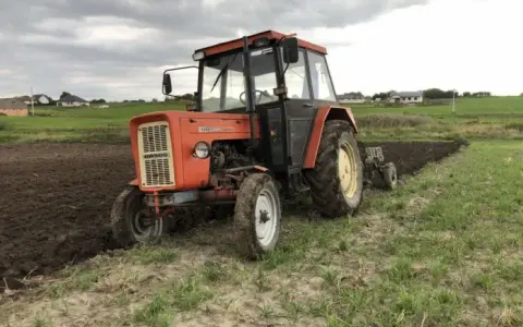 Olej na motogodziny: Jak często wymieniać, by silnik nie zawiódł?