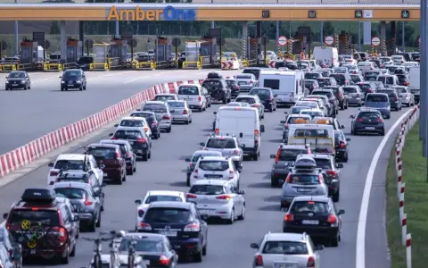 Jakie warunki na autostradzie A1? Uniknij opłat w korkach latem