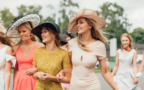 Jak się ubrać na poprawiny jako gość - elegancja bez przesady