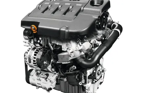 Silnik 2.0 TDI CR z turbosprężarką i osprzętem, gotowy do montażu.
