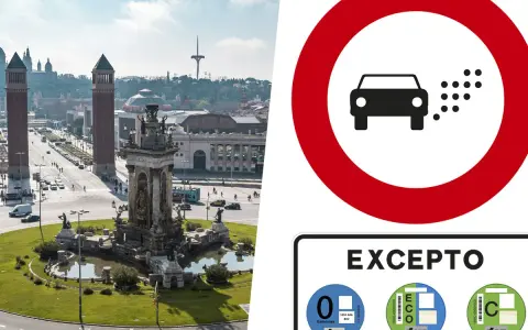 Señal de prohibición de circulación de coches contaminantes, excepto los que tienen etiqueta DGT ECO o C.