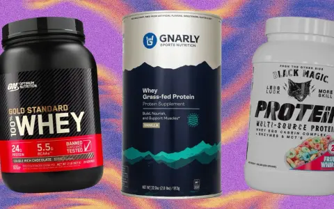 Tres botes de proteína whey: Gold Standard, Gnarly y Black Magic. Descubre para qué sirve el whey protein y cómo ayuda a tus músculos.