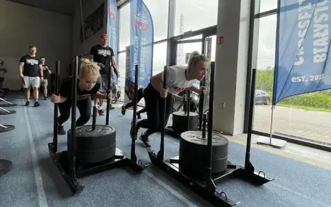 Gdzie trenować CrossFit w Białymstoku? Boxy, ceny, start!