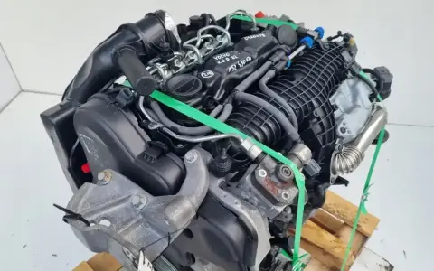 Silnik Volvo 2.0 D2, jeden z najlepszych silników Volvo, gotowy do montażu.