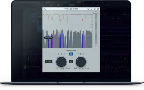 Wtyczka deesser vst na ekranie laptopa, pokazująca kontrolę nad sybilantami w wokalu.