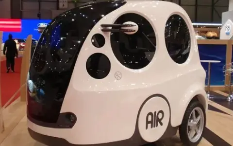Voiture à air comprimé : le rêve écologique, l'échec commercial ?