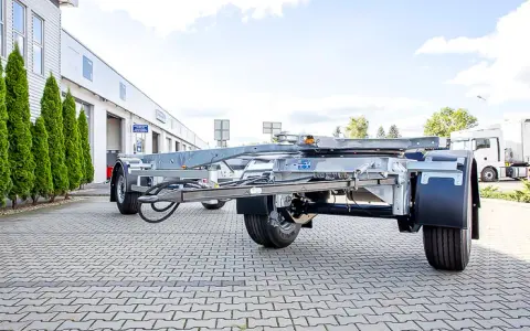 Naczepa BDF co to jest? Odkryj zalety i zastosowanie w transporcie