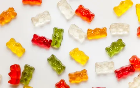 Ile kcal mają żelki Haribo? Poznaj prawdę o Złotych Misiach!