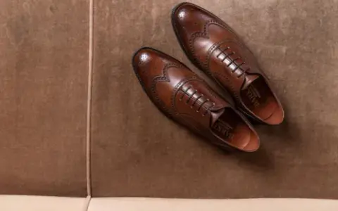 Luksusowe buty męskie: Inwestycja w styl jak wybrać i dbać?
