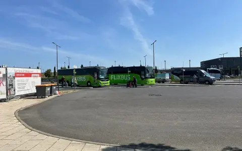 Flixbus Wrocław: Skąd odjeżdża? Znajdź swój autobus bez stresu!