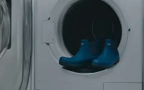 Jak suszyć buty w suszarce Bosch, aby ich nie zniszczyć?
