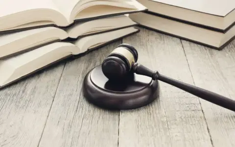 Jak wygląda rozprawa o alimenty? Przewodnik po kluczowych krokach