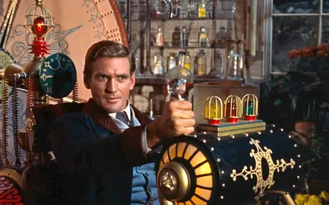 Un uomo con un'invenzione steampunk, un vero film primer per gli amanti della fantascienza.