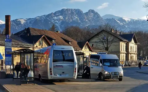 Gdzie odjeżdża bus na Kasprowy Wierch? Sprawdź najważniejsze informacje