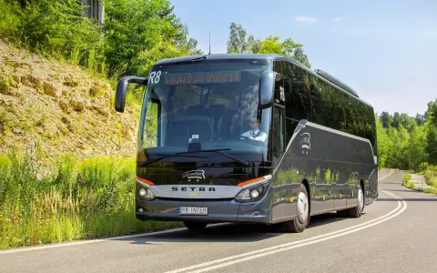 Bus Inter Jaworzno: Gdzie wsiąść? Adresy i porady eksperta
