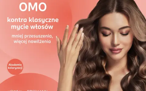 OMO: metoda omo dla mniej przesuszenia i więcej nawilżenia włosów. Piękna kobieta z falowanymi włosami.