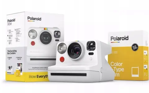Polaroid: Ile naprawdę kosztuje? Aparat + wkłady = Twoja cena!