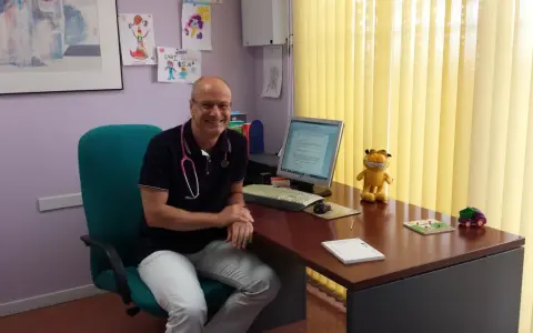 Dr. Gabriel Ruiz en TV: ¿Médico integrativo o pseudociencia?