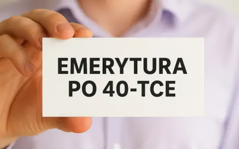 Karta z napisem "EMERYTURA PO 40-TCE". Zastanawiasz się, dla kogo wcześniejsza emerytura?