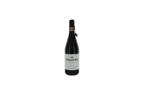 Flasche Sangre de Toro Wein mit Stier-Logo.