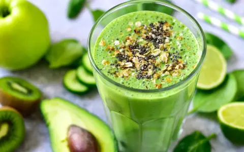 Koktajl z awokado: Przepisy, korzyści i sekrety idealnego smoothie
