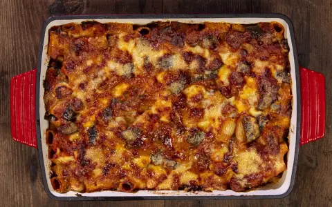 Pasta al Forno con Melanzane: Ricetta Perfetta e Segreti