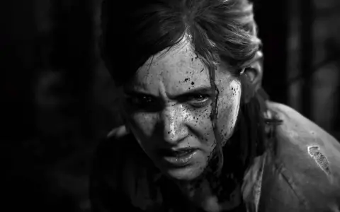 Primer plano de Ellie, con la cara sucia y ensangrentada, mirada intensa. Un momento icónico de los trofeos The Last of Us 2.