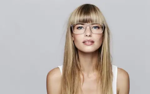 Trendy w okularach 2025/2026: Retro czy minimalizm? Wybierz idealne!