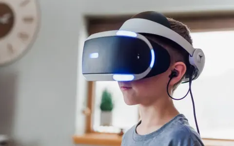 Okulary VR od jakiego wieku? Sprawdź, co mówią eksperci o bezpieczeństwie