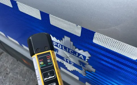 Legitymacja szkolna a alkohol: Czy kupisz? Prawne fakty