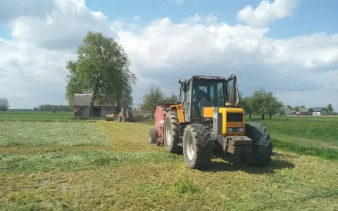 Używany ciągnik 120 KM: przewodnik po zakupie i rankingu modeli