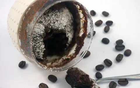 Ciastko z mikrofali: sekret idealnego mug cake w 3 minuty!