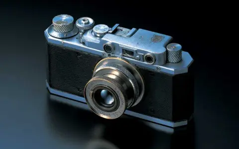 Jaki pierwszy aparat fotograficzny? Odkryj jego fascynującą historię