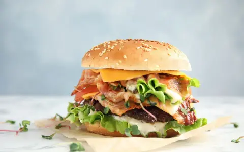 Ile kalorii ma burger? Od 150 do 1200 kcal wybieraj świadomie!