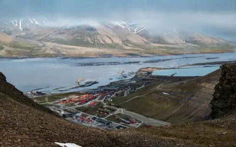 Ile wysp ma Norwegia? 239 057! Odkryj Lofoty, Svalbard, Senję