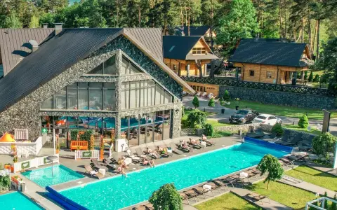 Bacówka Radawa basen – komfortowe kąpiele przez cały rok