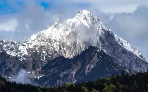Berg in meiner Nähe: So finden Sie Ihr Gipfelglück!