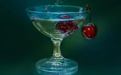 Cuba Libre: Zrób idealny drink! Klasyka, rum i unikaj tych błędów