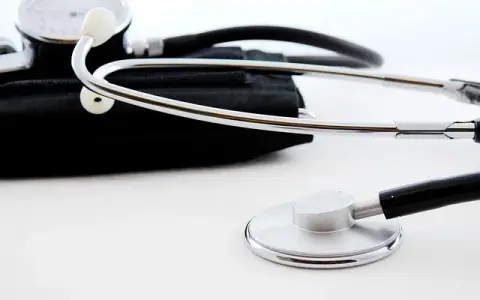 Jak zrobić doktorat z nauk medycznych i uniknąć najczęstszych błędów