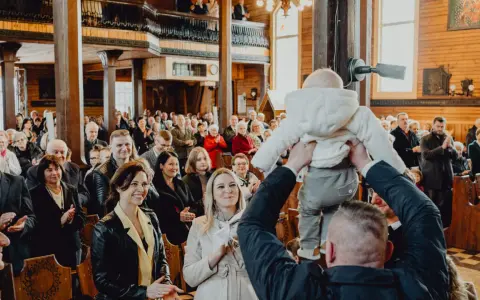 Ile kosztuje fotograf na chrzest? Uniknij ukrytych kosztów!