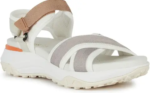 Sandalo Geox bianco con fasce grigie e beige, suola spessa. Perfette anche come geox scarpe sposa per un look moderno.