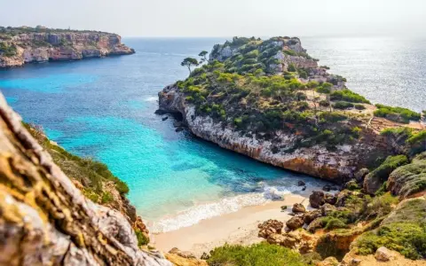 Islas para visitar: ¿Canarias o Baleares? Elige tu paraíso ideal
