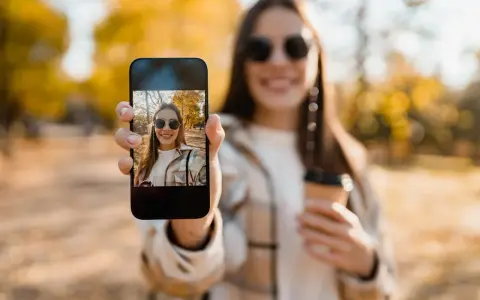 Jak zrobić ładne zdjęcie na Instagrama? Opanuj smartfon i zachwyć!