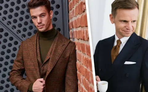 Dwóch mężczyzn w eleganckich stylizacjach. Jeden w brązowej marynarce w kratę i zielonym golfie, drugi w granatowym garniturze z brązowym krawatem. Różnorodne kolory garniturów.