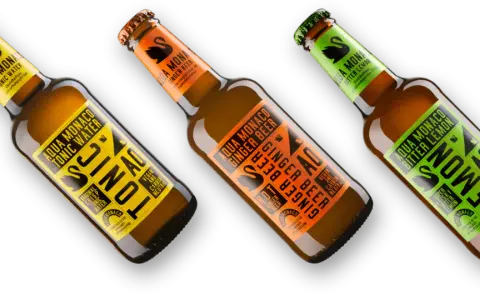 Drei Flaschen Aqua Monaco: Tonic Water, Ginger Beer und Bitter Lemon. Erfrischende Getränke für jeden Geschmack.