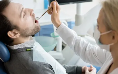 Ile kosztuje wizyta u dentysty? Ceny, które mogą cię zaskoczyć