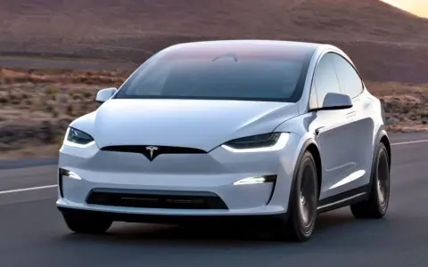 Ile kosztuje najdroższa tesla? Zaskakujące ceny Model X Plaid w Polsce