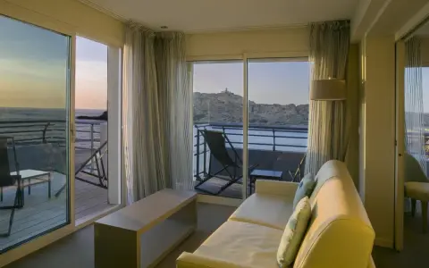 Hotel Best Western w L'Île-Rousse: Komfort i Udogodnienia w Zasięgu Ręki