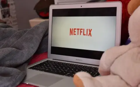 Jak aktywować Netflix w Plusie bez problemów – proste kroki i rozwiązania