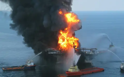 Katastrofa Deepwater Horizon: tragiczny wyciek ropy w Zatoce